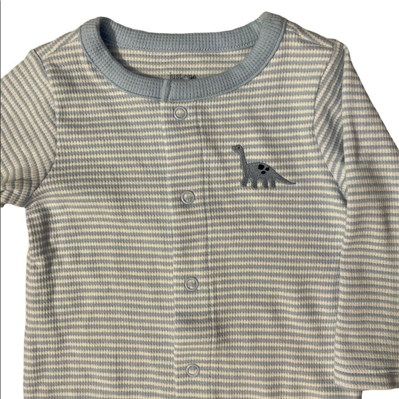 🟣2/$10 NWT super cute striped dinosaur sleep and play - Picture 3 of 3